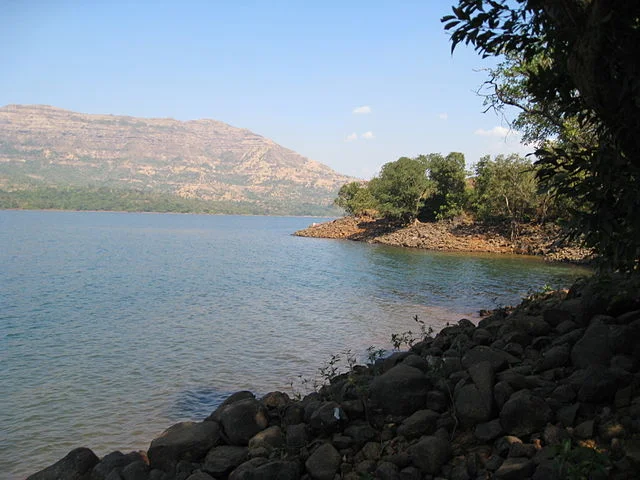 mumbai lake
